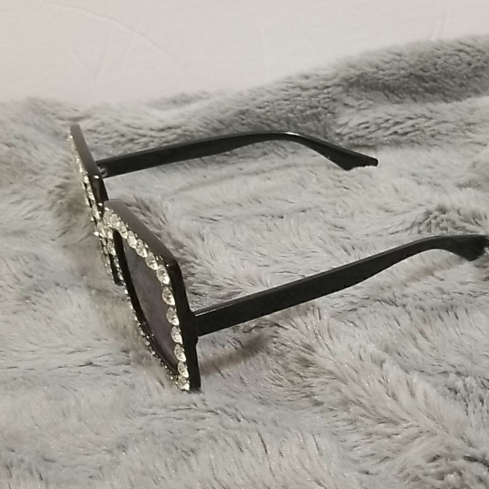 Large frame sunglasses - Picture 4 of 7